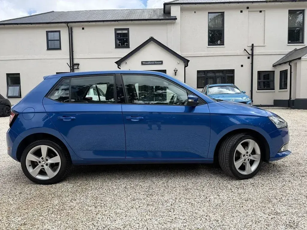 Used Skoda Fabia SE L 95 HP (69 kW) 2019 Blue Hatchback
