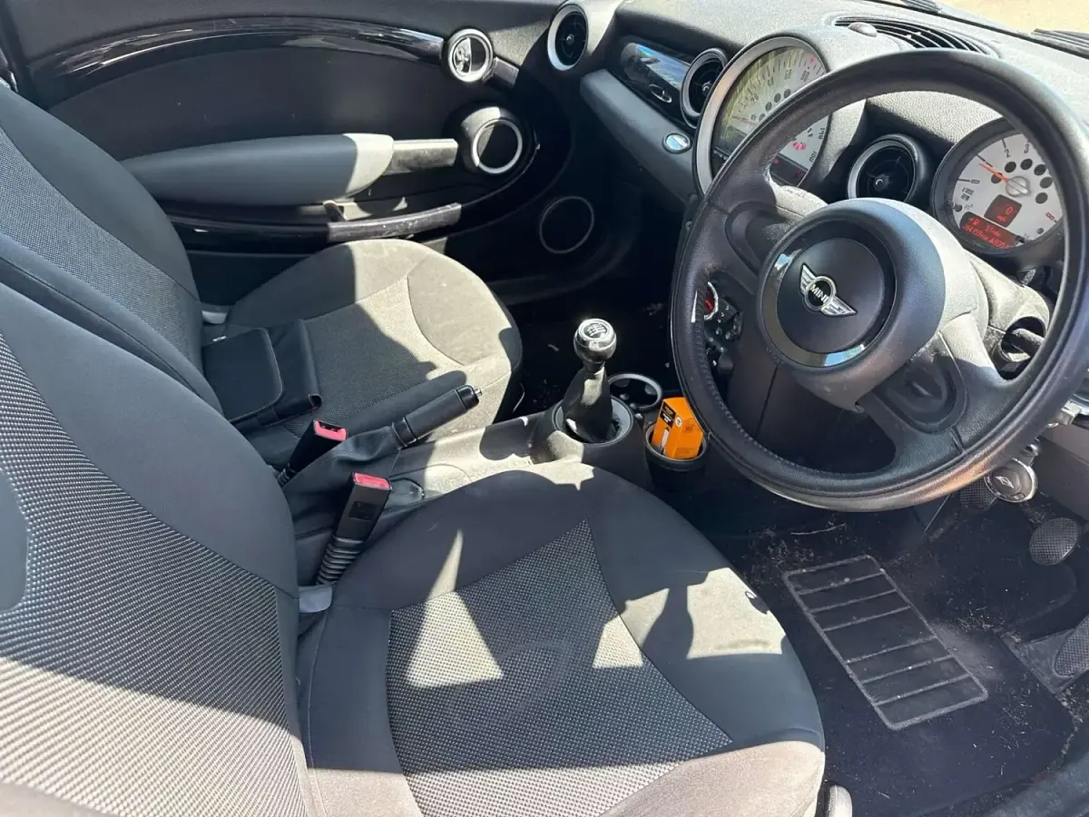 Used Mini ONE Hatch 98 HP (72 kW) 2011 Blue Hatchback