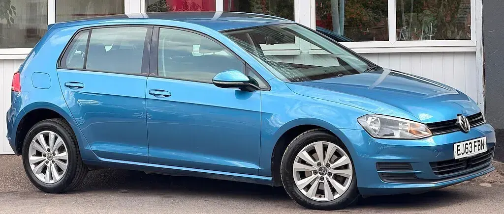 Used VW Golf VII SE 122 HP (89 kW) 2013 Blue Hatchback