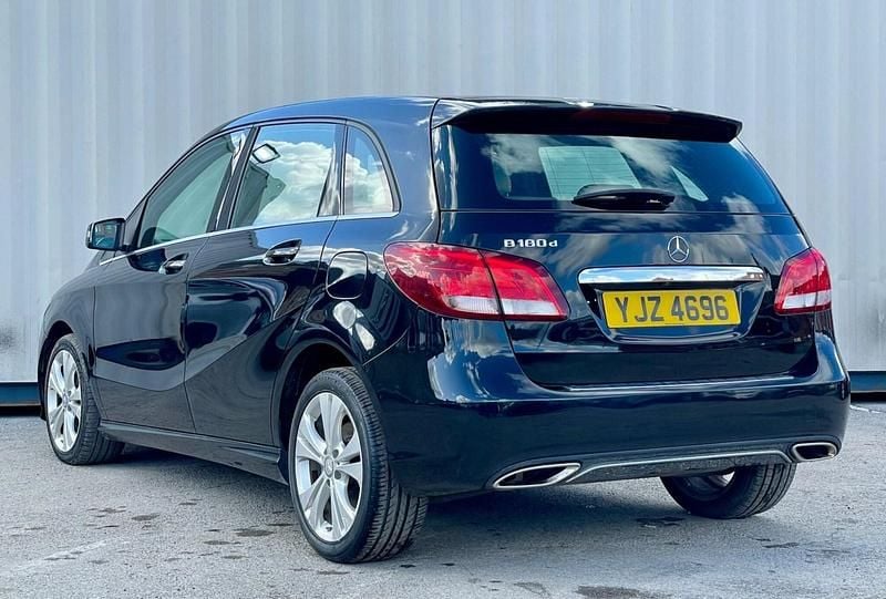 Used Mercedes B180 2016 Black MPV