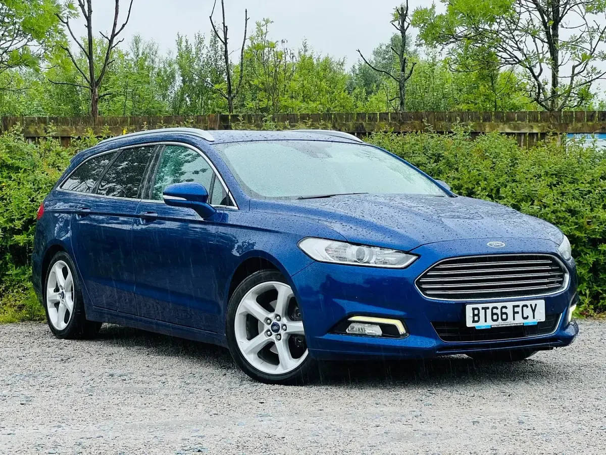 Used Ford Mondeo Titanium 180 HP (132 kW) 2016 Blue Estate