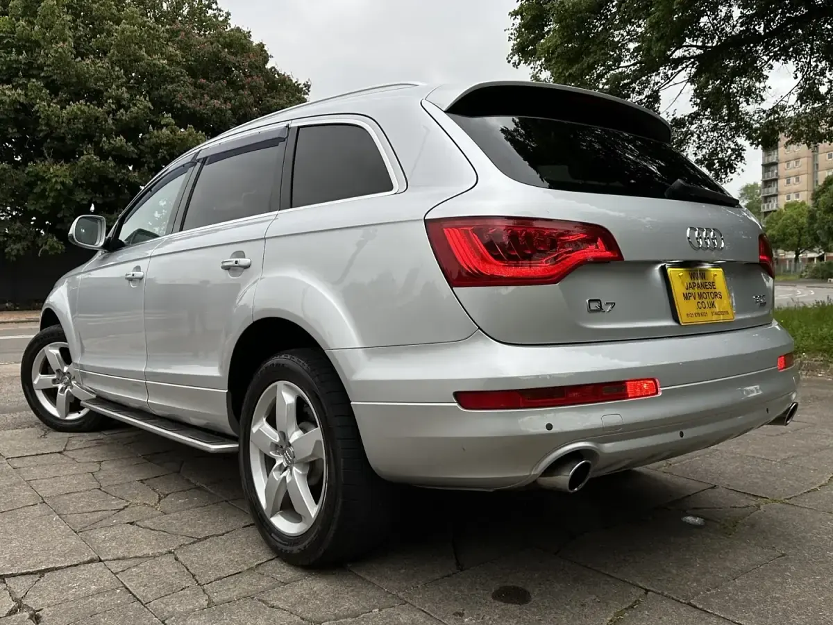 Used Audi Q7 2011 Silver SUV
