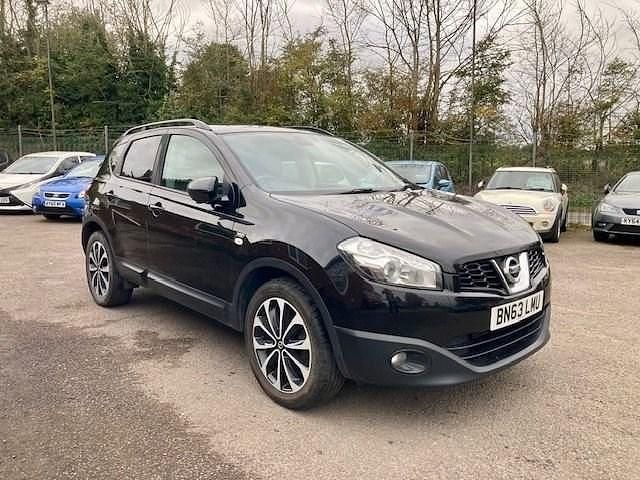 Black Used 2013 Nissan Qashqai 360º SUV | £3,000 (Fair price) - Image 1/4