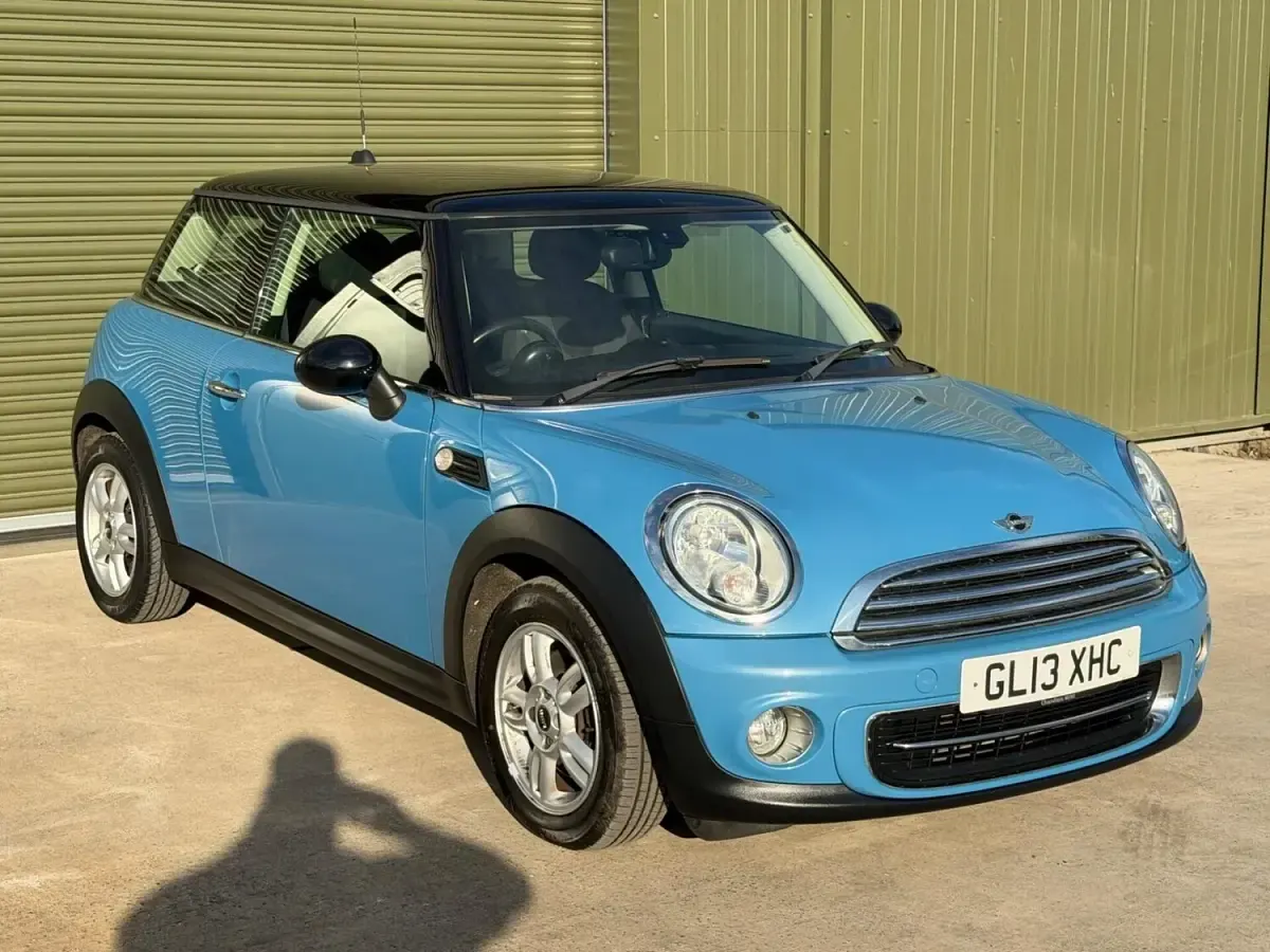 Used Mini Cooper Hatch 122 HP (89 kW) 2013 Blue Hatchback