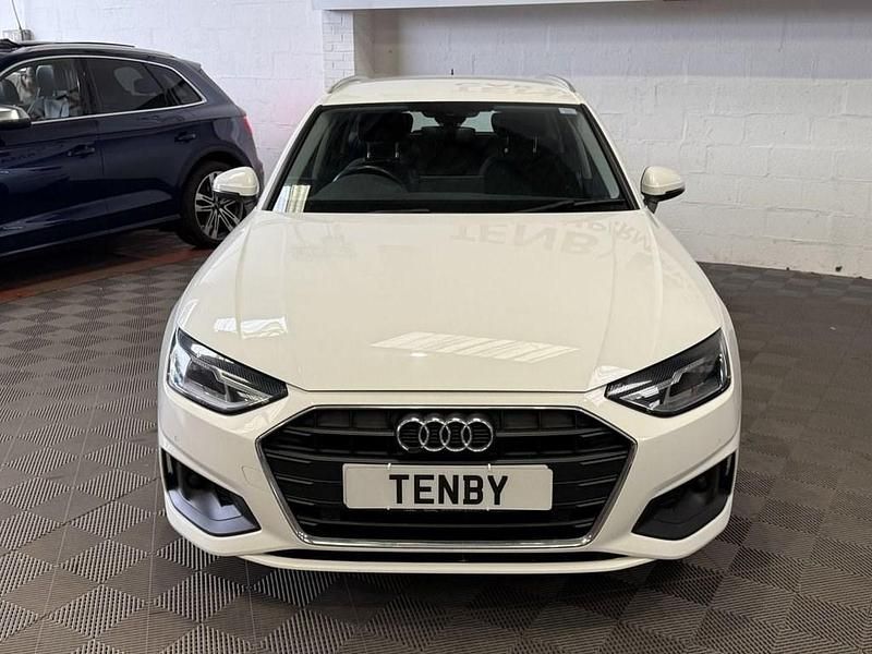 Used Audi A4 Comfort 163 HP (119 kW) 2021 White Estate