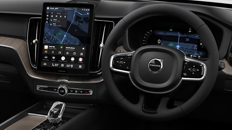 New Volvo XC60 Plus 2026 Mulberry red SUV