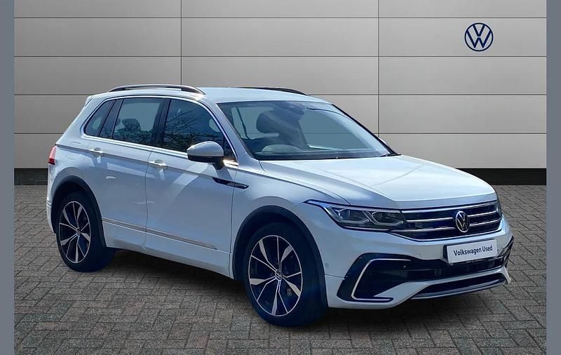 Used VW Tiguan R-line 150 HP (110 kW) 2023 White SUV