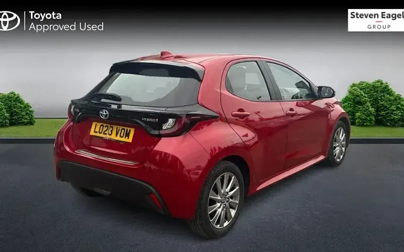 Usata Toyota Yaris Hybrid 116 CV (85 kW) 2026 Utilitaria