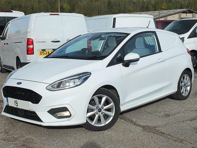 Used Ford Fiesta Sport 120 HP (88 kW) 2019 White Van