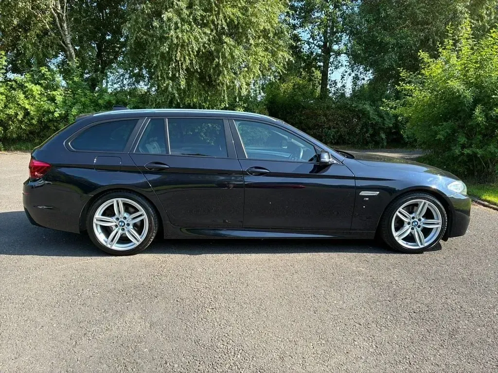 Used BMW 520 M Sport 190 HP (139 kW) 2017 Black Estate