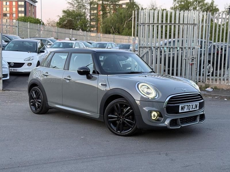 Begagnad Mini Cooper Hatch 2020 Grå Halvkombi