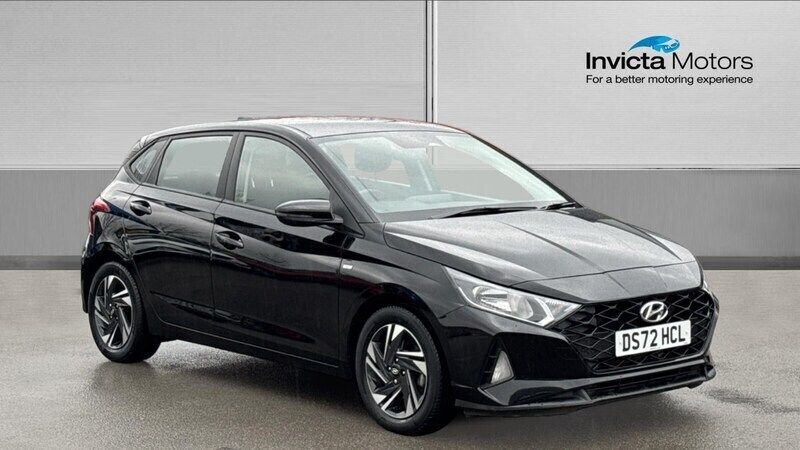 Black Used 2022 Hyundai i20 SE Hatchback | £11,900 (Good price) - Image 1/4