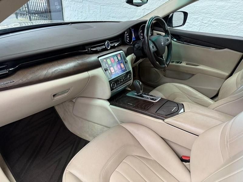 Used Maserati Quattroporte 410 HP (301 kW) 2015 Silver/beige Sedan