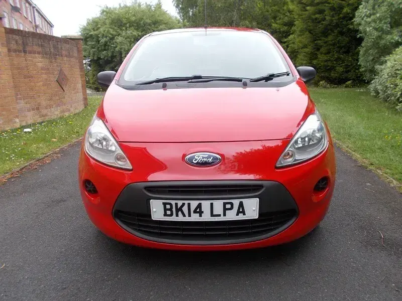 Used Ford Ka Studio 69 HP (50 kW) 2014 Red Hatchback