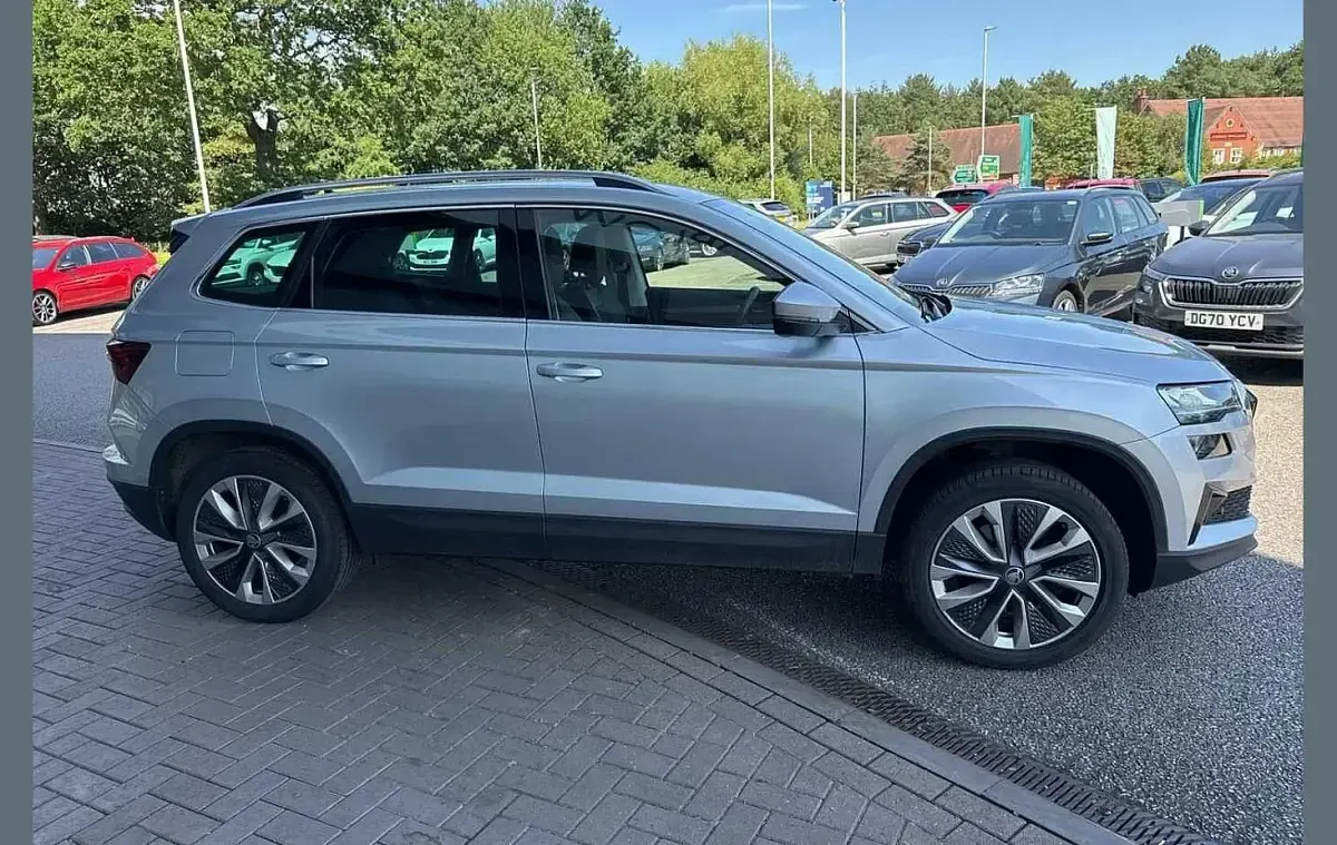 Used Skoda Karoq SE L 150 HP (110 kW) 2023 Brilliant silver metallic SUV