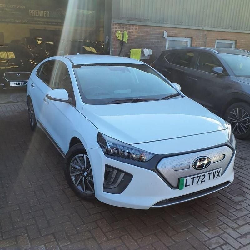 Used Hyundai Ioniq Premium 99 kW (135 HP) 2022 White Hatchback