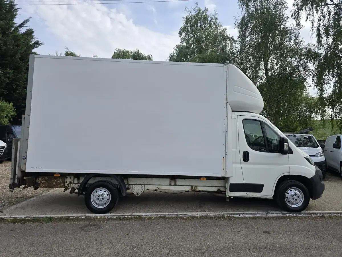 Used Peugeot Boxer 2018 White Van