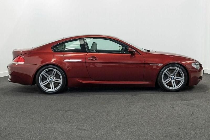 Usado BMW M6 M Sport 507 CV (372 kW) 2006 Rojo Descapotable