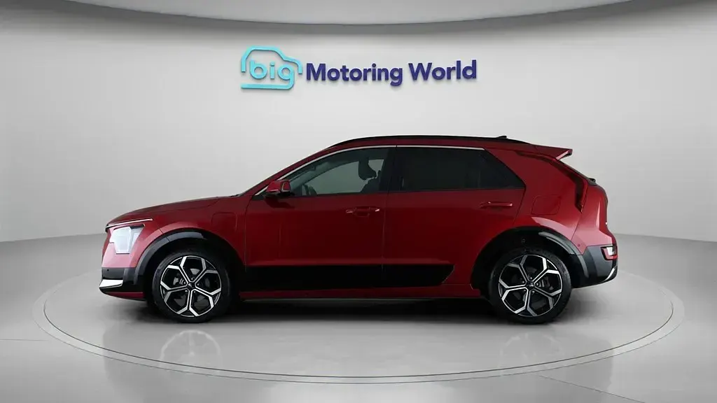 Used Kia Niro 180 HP (132 kW) 2023 Red SUV