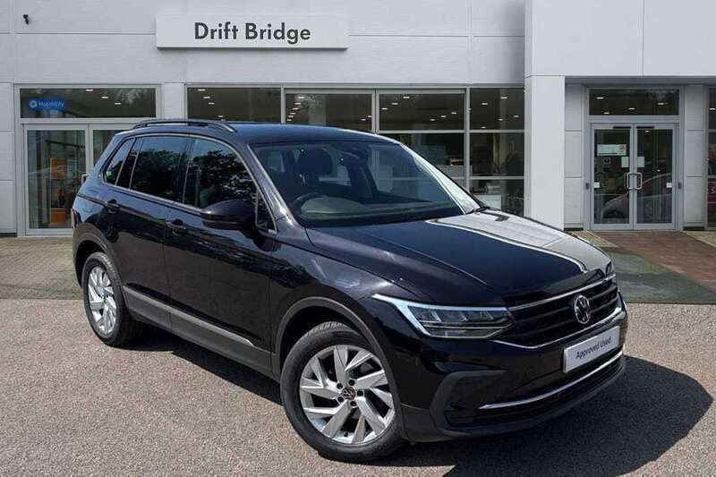 Black Used 2021 VW Tiguan Life SUV | £20,495 (Fair price) - Image 1/4