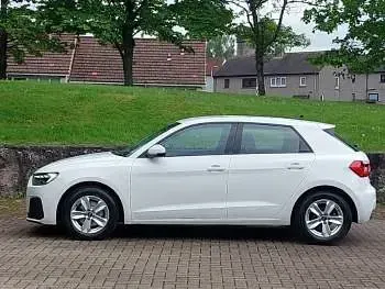 Used Audi A1 Design 110 HP (80 kW) 2022 White SUV