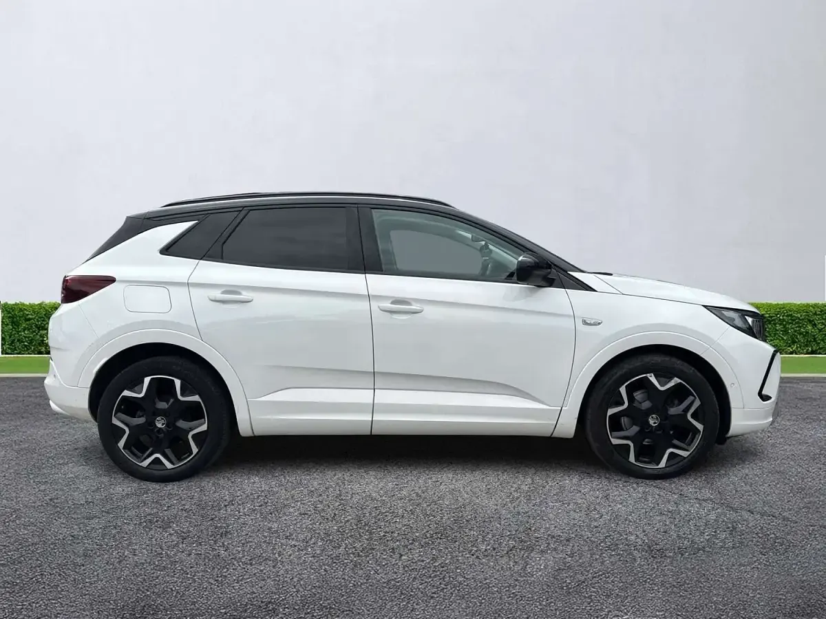 Used Vauxhall Grandland X Ultimate 2023 White SUV