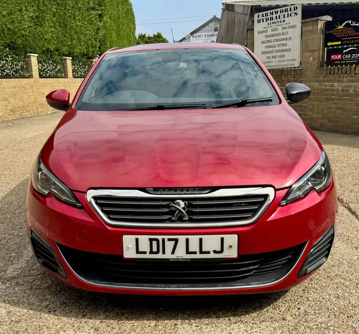 Used Peugeot 308 GT-line 2017 Red Hatchback