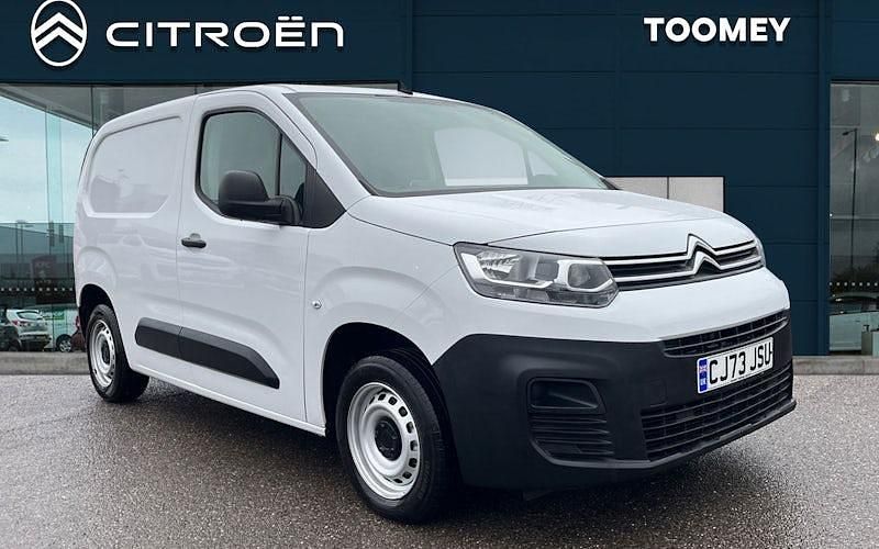 Used Citroën Berlingo 102 HP (75 kW) 2023 White MPV
