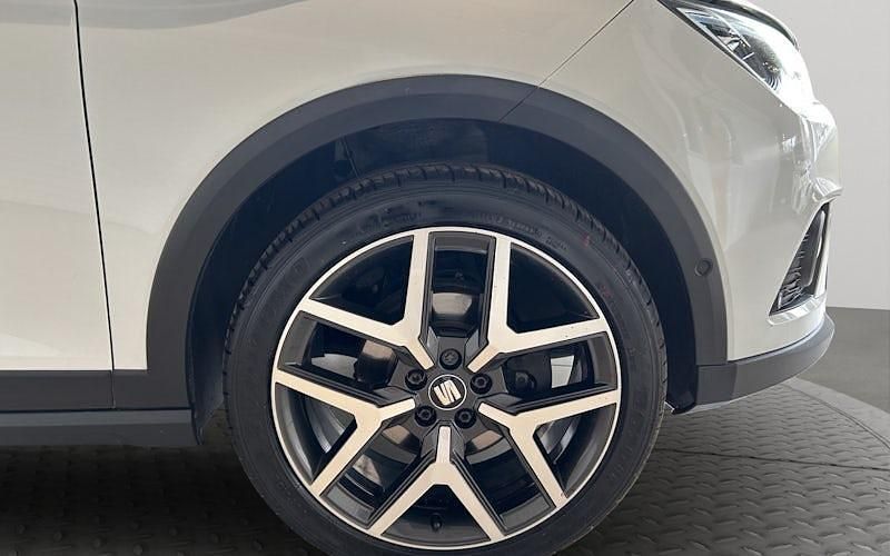 Usado Seat Arona XCELLENCE Lux 116 HP (85 kW) 2019 Branco SUV