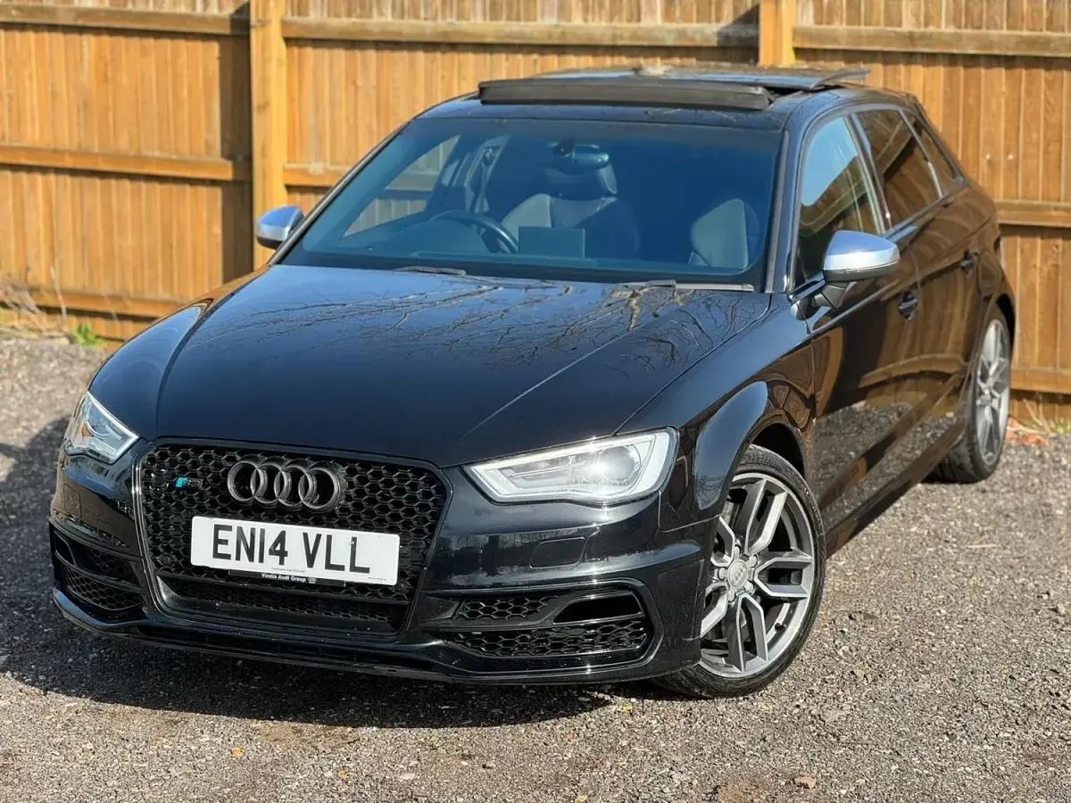 Begagnad Audi S3 Sportback Advanced 300 HK (220 kW) 2014 Svart Halvkombi