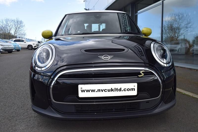 Used Mini Cooper S Hatch 135 kW (184 HP) 2022 Black Hatchback