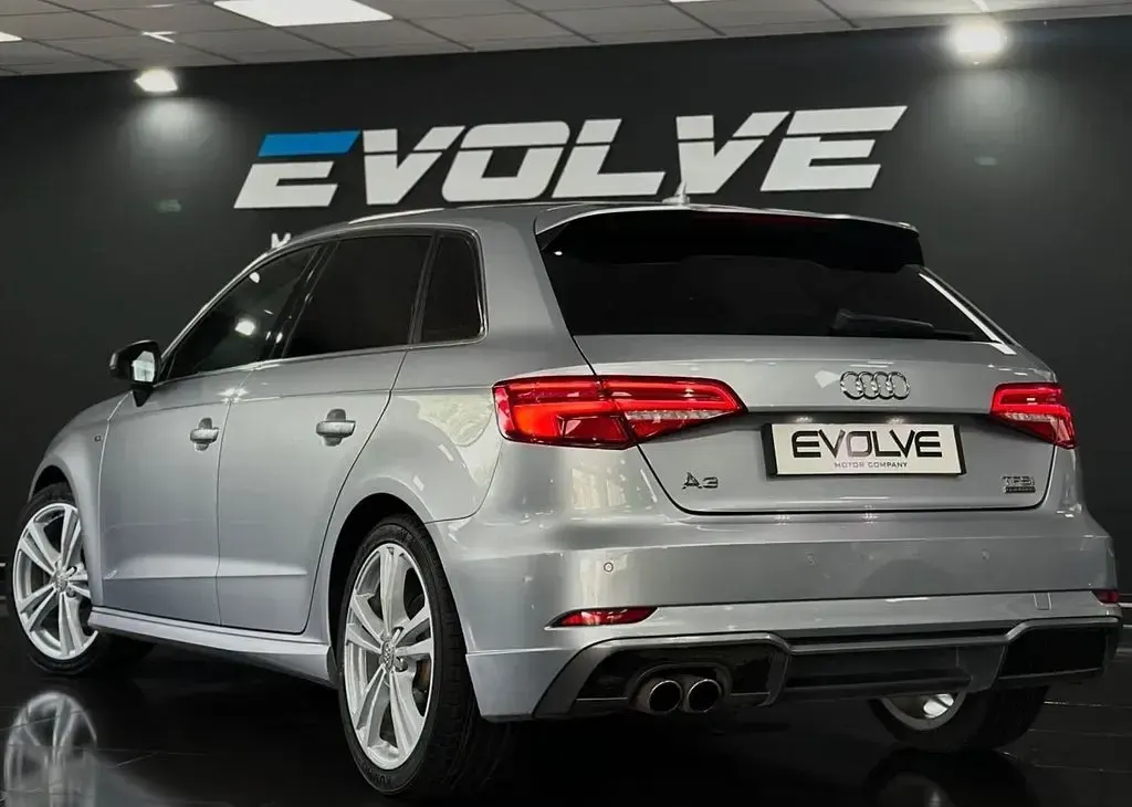 Used Audi A3 Sportback S-Line 190 HP (139 kW) 2016 Silver Hatchback