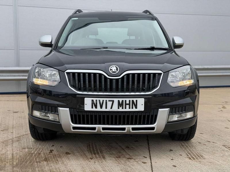 Used Skoda Yeti SE Drive 110 HP (80 kW) 2017 Black SUV
