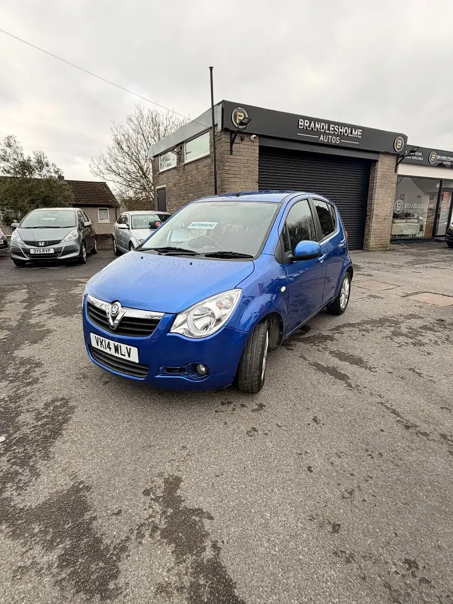 Used Vauxhall Agila 94 HP (69 kW) 2014 Blue MPV