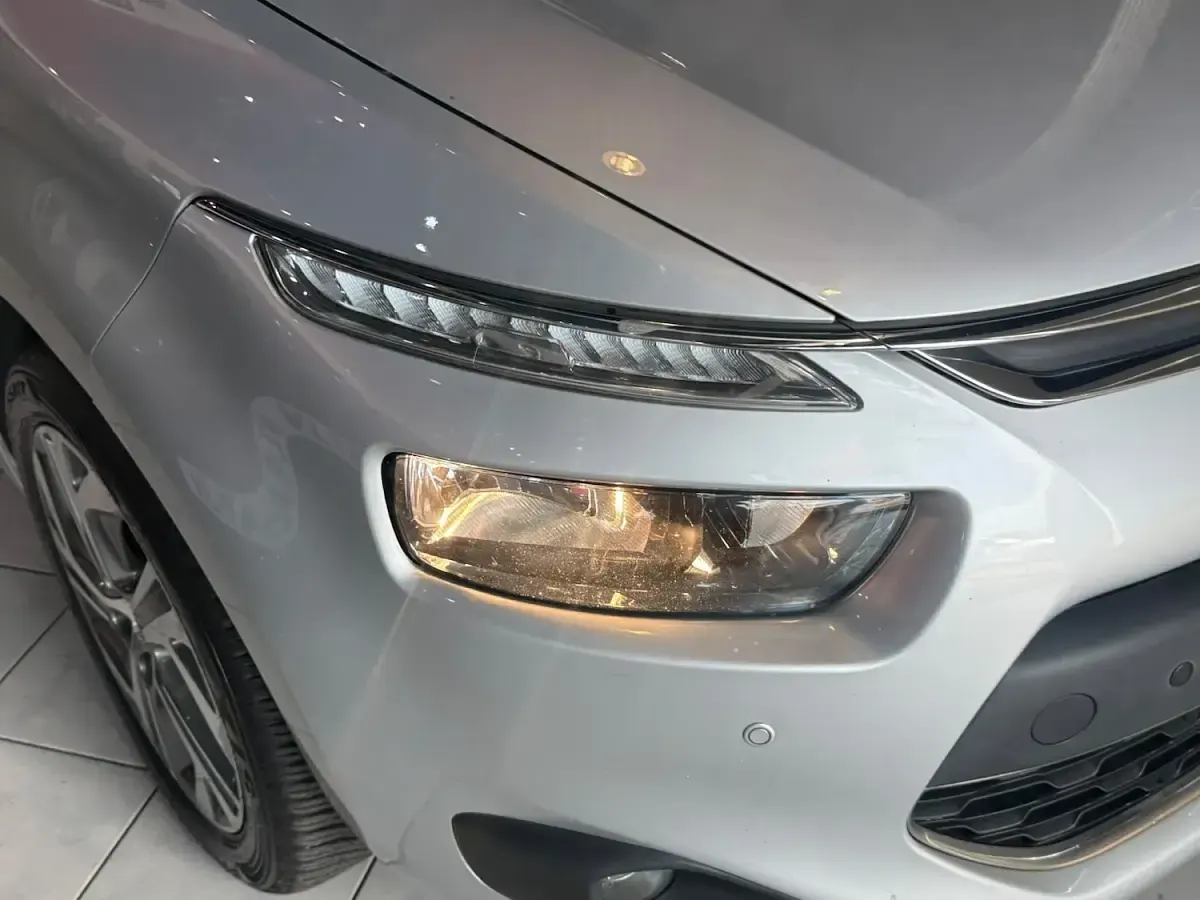 Used Citroën C4 Picasso Exclusive 115 HP (84 kW) 2014 Silver MPV