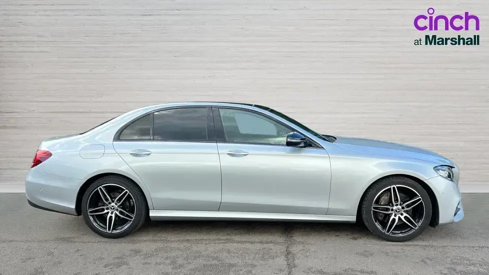 Used Mercedes E220 AMG Line Premium Plus 194 HP (142 kW) 2017 Silver