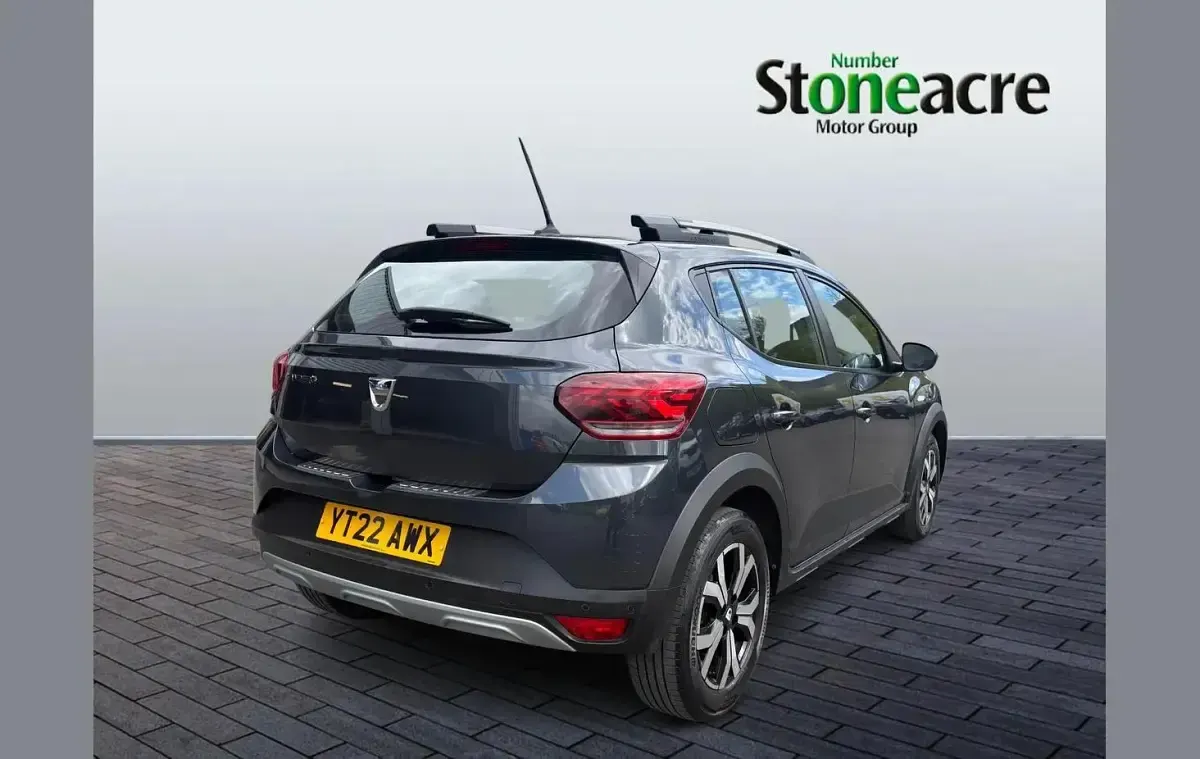 Used Dacia Sandero Prestige 90 HP (66 kW) 2022 Grey SUV