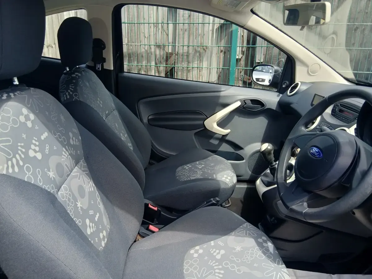 Used Ford Ka 69 HP (50 kW) 2014 Black Hatchback