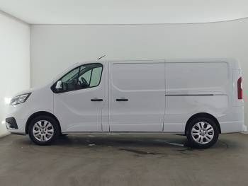Used Renault Trafic 2024 White MPV