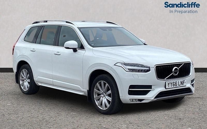 Used Volvo XC90 Momentum 235 HP (172 kW) 2019 White SUV