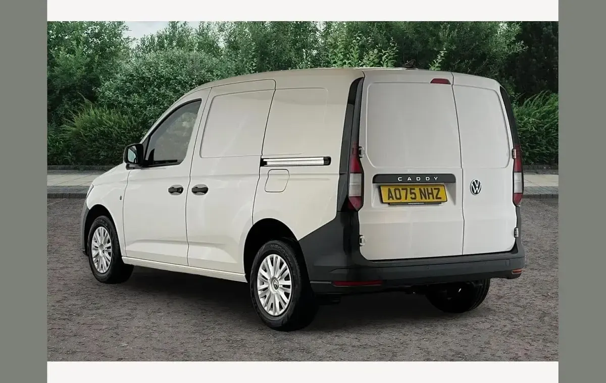Novo VW Caddy Business 101 HP (74 kW) 2025 Branco Monovolume