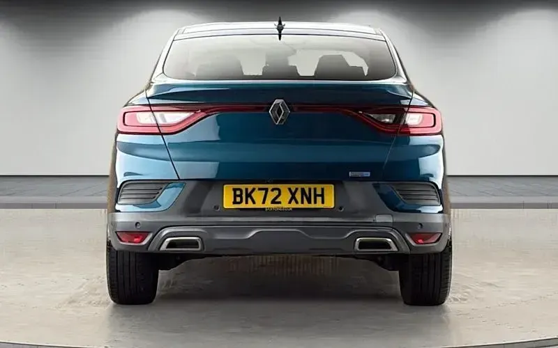 Used Renault Arkana R.S. 145 HP (106 kW) 2022 Zanzibar blue SUV