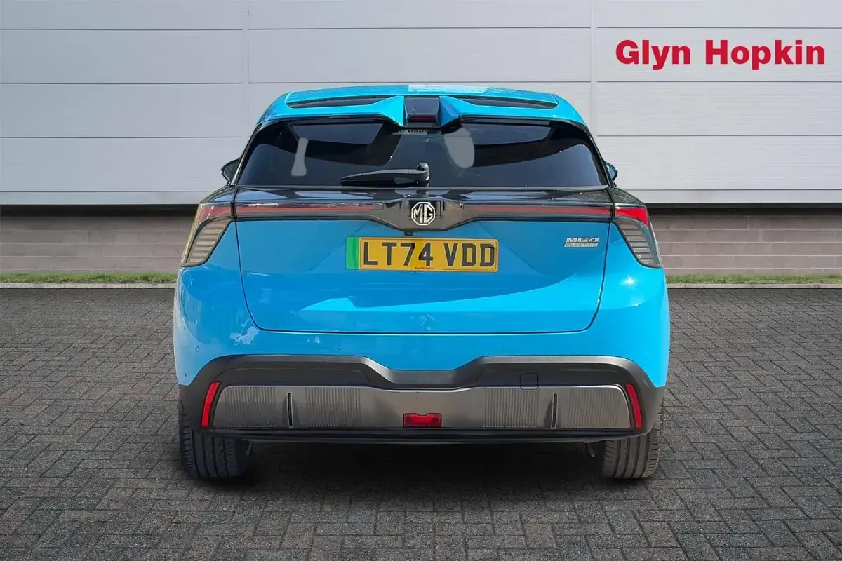 Used MG MG4 EV Trophy 319 kW (435 HP) 2024 Blue Hatchback
