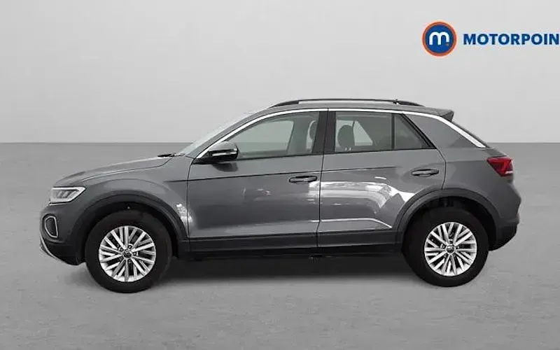 Used VW T-Roc Life 150 HP (110 kW) 2025 SUV
