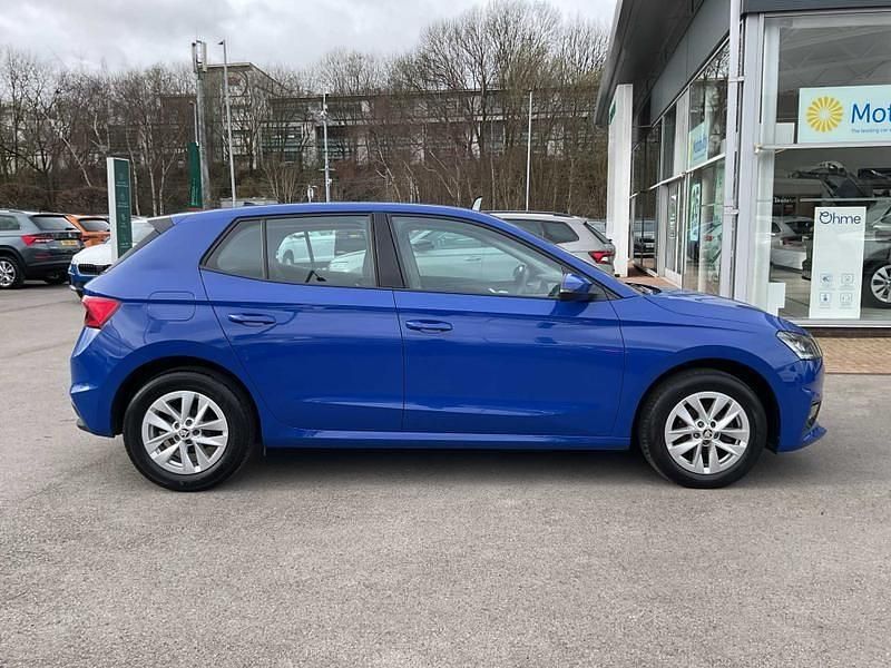 Used Skoda Fabia Comfort 59 HP (43 kW) 2023 Blue Hatchback
