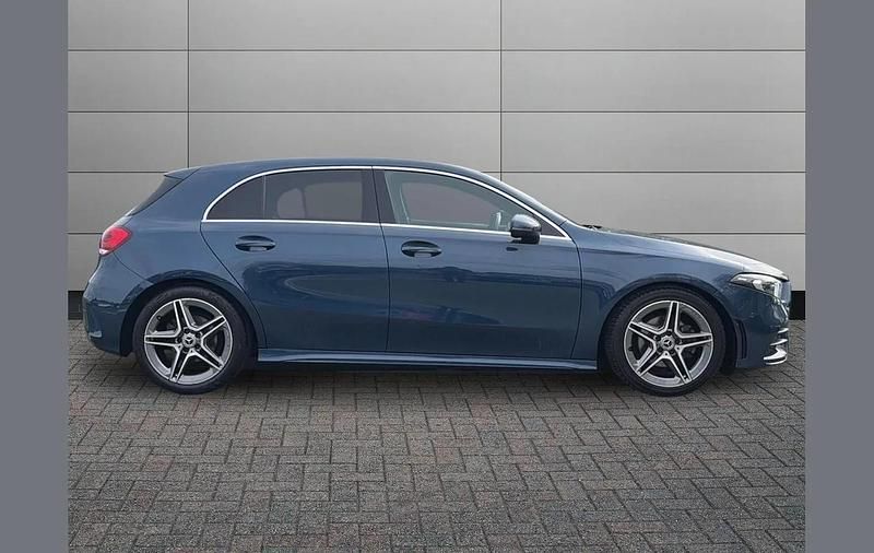 Used Mercedes A180 Executive 136 HP (100 kW) 2021 Blue Hatchback