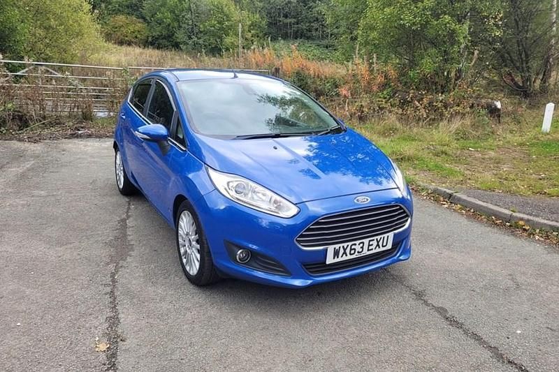 Used Ford Fiesta Titanium 2013 Blue Hatchback
