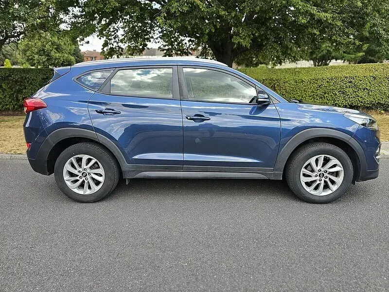 Used Hyundai Tucson SE 177 HP (130 kW) 2018 Blue SUV