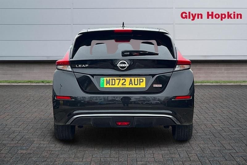 Used Nissan Leaf N-Connecta 110 kW (150 HP) 2022 Black Hatchback