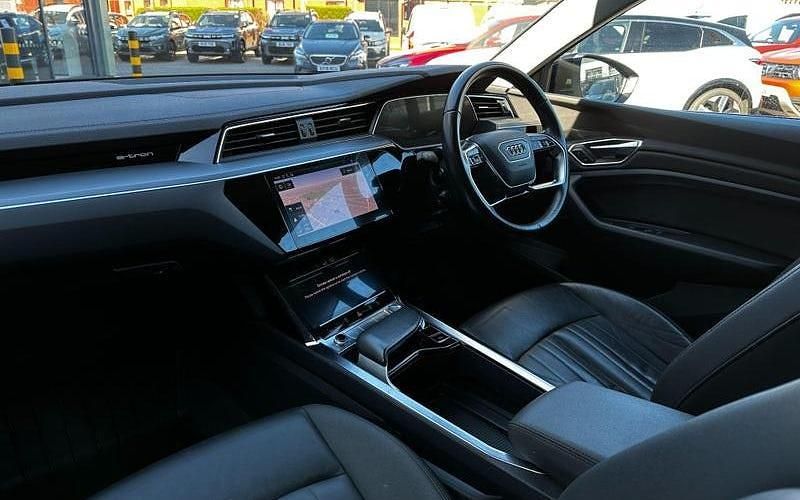 Używany Audi e-tron Design 300 kW (408 KM) 2020 SUV